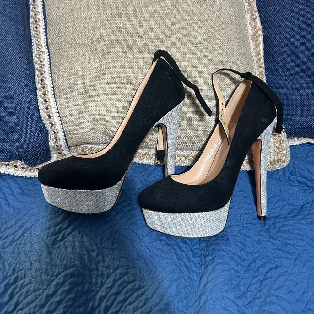 Elegant Black and Silver Platform Heels/Glasses Bundle